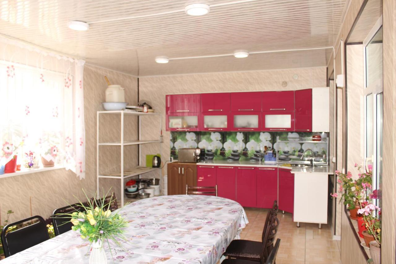 Guest House Jamal Naryn Екстериор снимка