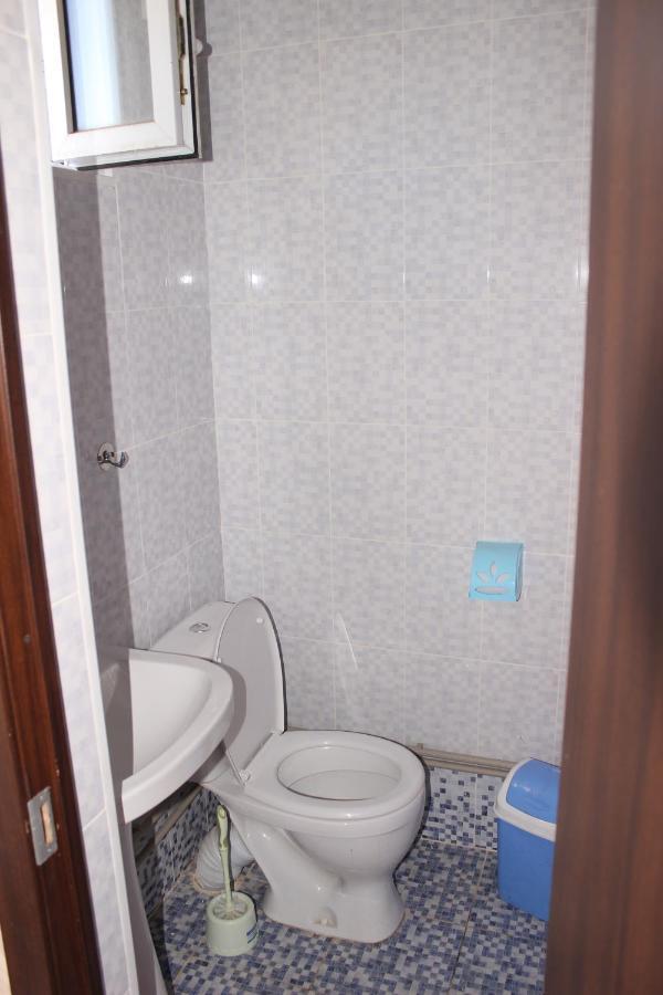Guest House Jamal Naryn Екстериор снимка